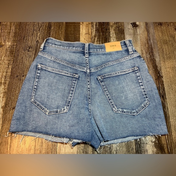 Edwin NWT Melly Cut Off Denim Short in Morris Size 26 - Picture 4 of 4